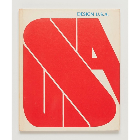 DESIGN U.S.A - Broadway Department Stores / Pasadena Art Museum 1972 - E. Moore